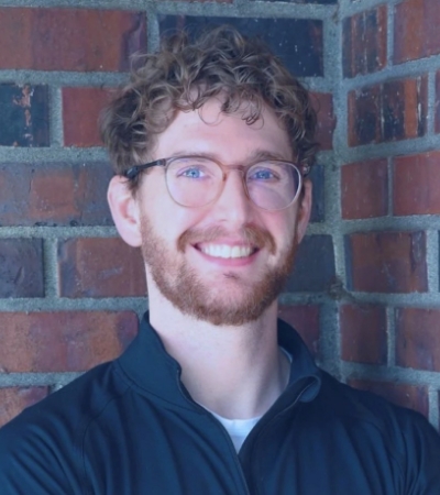 Dustin-Hendricks-DPT-Advantage-Physical-Therapy-Redmond-WA